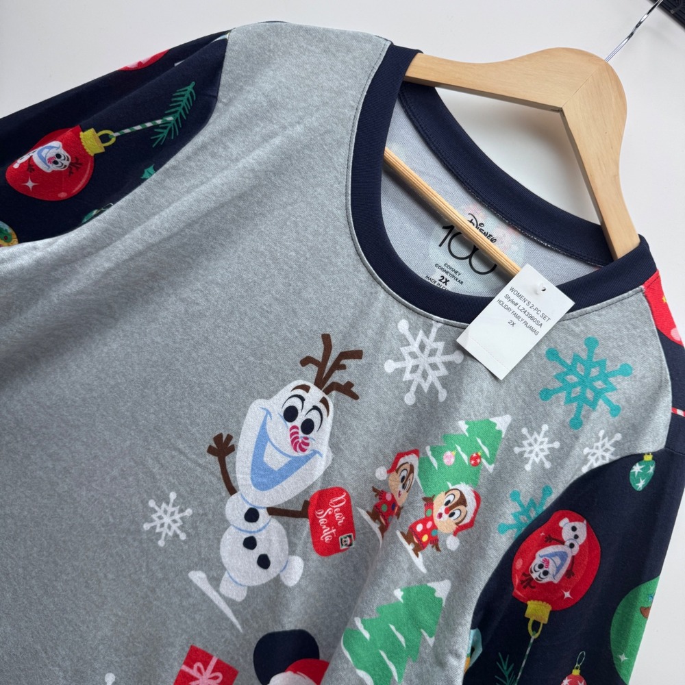 Disney Pajama Top Womens 2X Gray Christmas Mickey Olaf 100 Years Of Wonder
